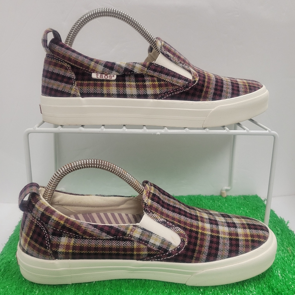 Taos Slip On Shoes Comfort Women's 8.5 Checked Plaid Canvas Sneakers Stretch Fit
